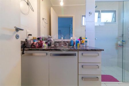 Casa à venda com 265m², 4 quartos e 3 vagas