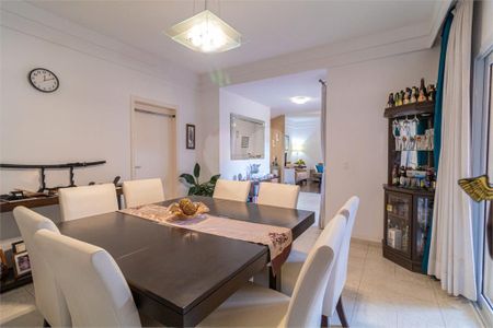 Casa à venda com 265m², 4 quartos e 3 vagas