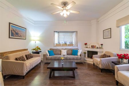 Casa à venda com 4 quartos, 265m² em Campo Belo, São Paulo