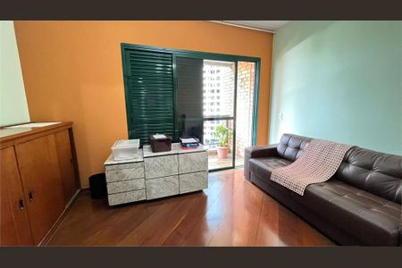 Apartamento à venda com 3 quartos, 222m² em Indianópolis, São Paulo