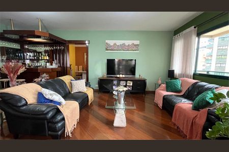 Apartamento à venda com 3 quartos, 222m² em Indianópolis, São Paulo