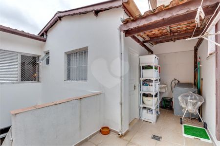 Casa de condomínio à venda com 111m², 3 quartos e 1 vaga