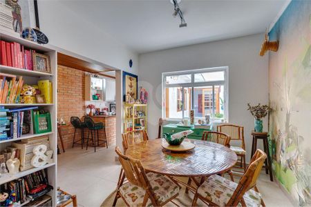 Casa de Condomínio à venda com 3 quartos, 111m² em Santo Amaro, São Paulo