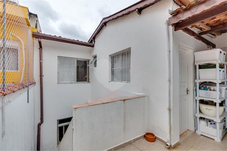 Casa de condomínio à venda com 111m², 3 quartos e 1 vaga