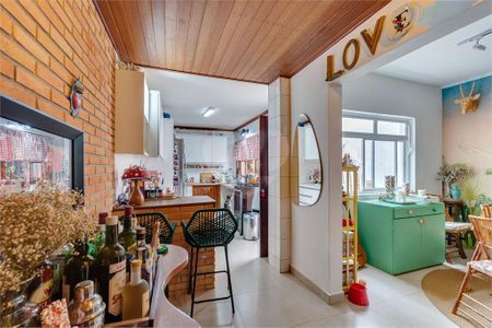 Casa de condomínio à venda com 111m², 3 quartos e 1 vaga