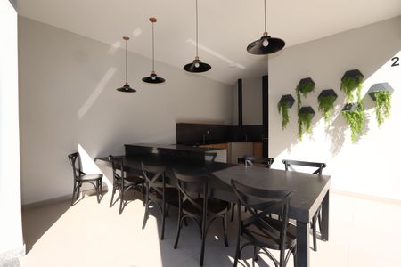 Apartamento para alugar com 38m², 2 quartos e sem vagaÁrea comum - Churrasqueira