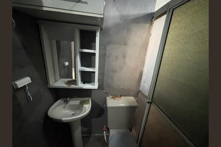 Casa à venda com 200m², 4 quartos e 2 vagasCasa 2 - Banheiro