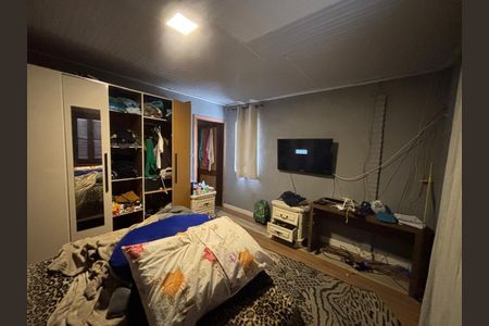 Casa à venda com 200m², 4 quartos e 2 vagasQuarto