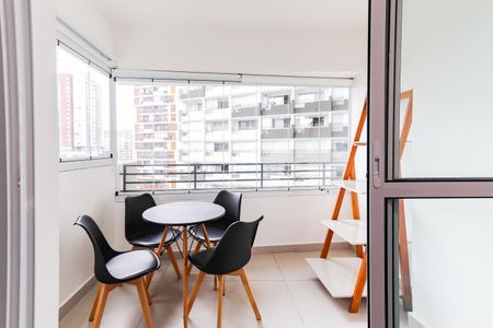 Varanda de kitnet/studio para alugar com 1 quarto, 30m² em Butantã, São Paulo