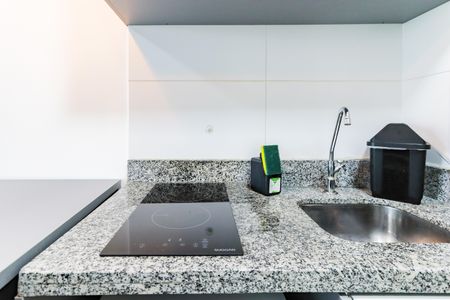 Cozinha de kitnet/studio para alugar com 1 quarto, 30m² em Butantã, São Paulo