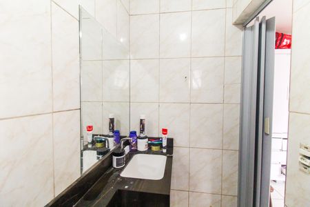 Casa à venda com 50m², 2 quartos e 1 vagaBanheiro da Suíte 2