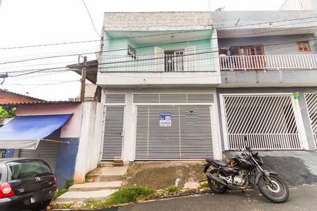 Casa à venda com 50m², 2 quartos e 1 vagaFachada + Placa