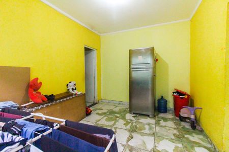 Sala 1 de casa à venda com 2 quartos, 50m² em Vila Carmosina, São Paulo