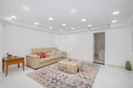 Casa à venda com 4 quartos, 424m² em Santo Amaro, São Paulo