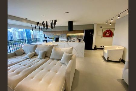 Apartamento à venda com 2 quartos, 94m² em Vila Cordeiro, São Paulo