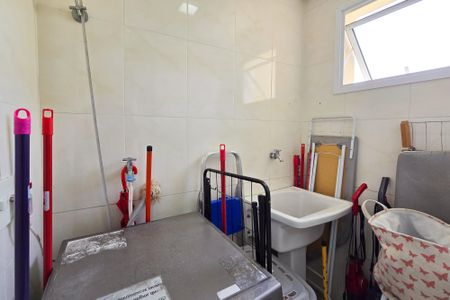 Apartamento à venda com 84m², 2 quartos e 2 vagasÁrea de Serviço