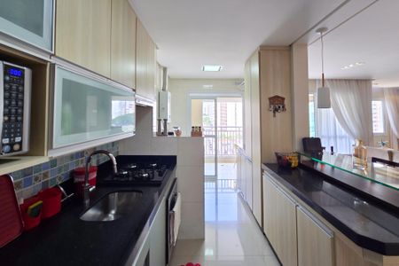 Apartamento à venda com 84m², 2 quartos e 2 vagasCozinha