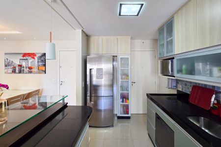 Apartamento à venda com 84m², 2 quartos e 2 vagasCozinha