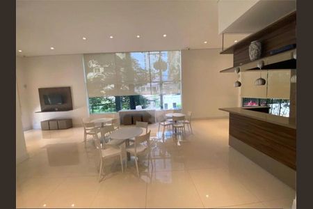 Apartamento à venda com 3 quartos, 124m² em Indianópolis, São Paulo