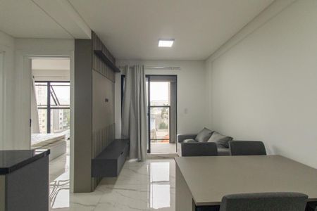 Sala de apartamento para alugar com 1 quarto, 36m² em Guaíra, Curitiba