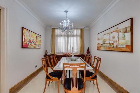 Casa à venda com 2 quartos, 332m² em Jardim dos Estados, São Paulo