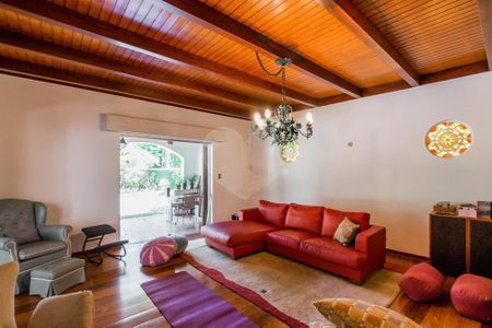 Casa à venda com 4 quartos, 595m² em Jardim dos Estados, São Paulo