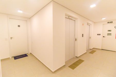 Apartamento para alugar com 32m², 2 quartos e sem vagaHall