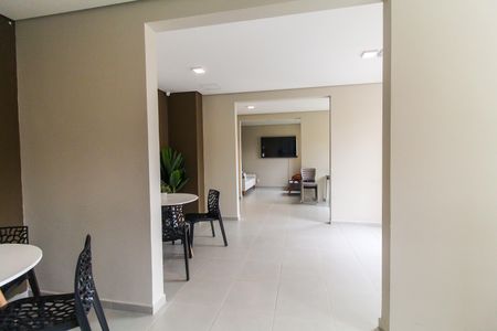 Apartamento para alugar com 32m², 2 quartos e sem vagaÁrea comum - Churrasqueira