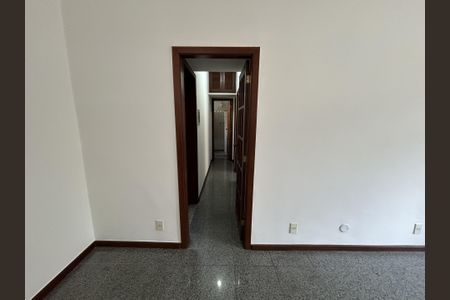Corredor de apartamento para alugar com 2 quartos, 70m² em Méier, Rio de Janeiro