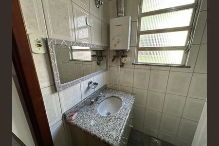 Apartamento para alugar com 70m², 2 quartos e sem vagaBanheiro