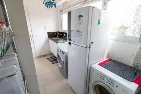 Apartamento à venda com 220m², 4 quartos e 3 vagas