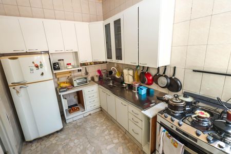 Casa à venda com 189m², 3 quartos e 1 vaga