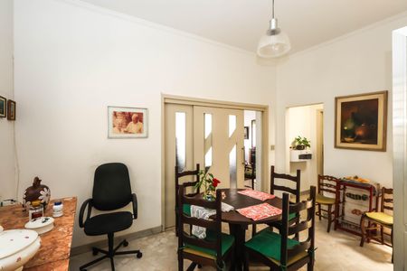 Casa à venda com 189m², 3 quartos e 1 vaga