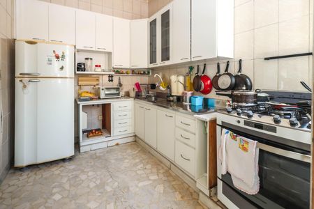 Casa à venda com 189m², 3 quartos e 1 vaga