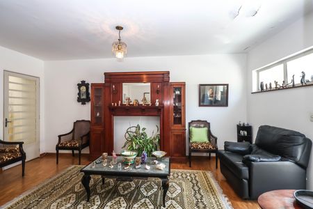 Casa à venda com 189m², 3 quartos e 1 vaga