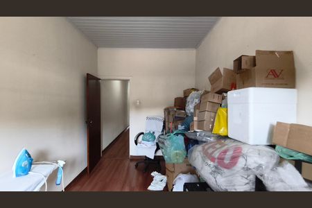 Casa à venda com 152m², 4 quartos e 2 vagas Casa à venda com 152m², 4 quartos e 2 vagasQuarto 2