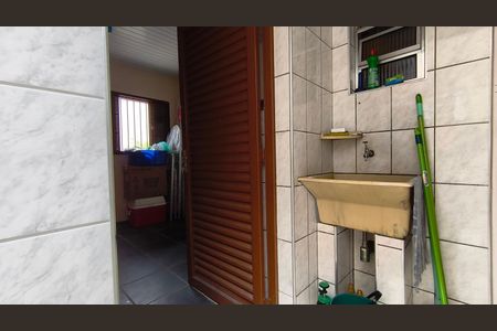 Casa à venda com 152m², 4 quartos e 2 vagas Casa à venda com 152m², 4 quartos e 2 vagasÁrea de Serviço