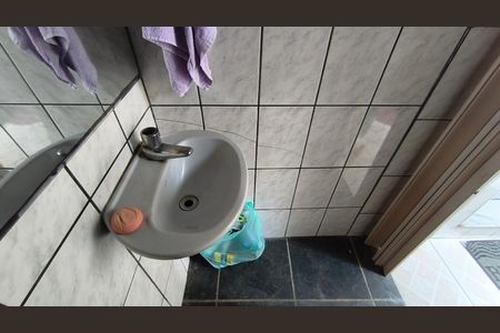 Casa à venda com 152m², 4 quartos e 2 vagas Casa à venda com 152m², 4 quartos e 2 vagasBanheiro de Serviço