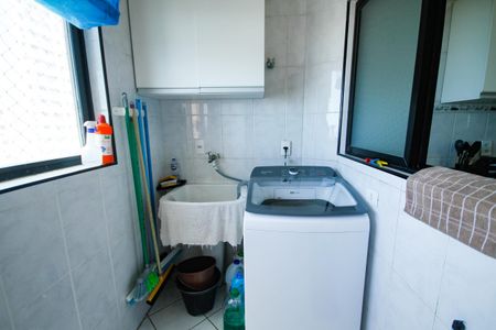 Apartamento para alugar com 226m², 3 quartos e 1 vagaÁrea de Serviço