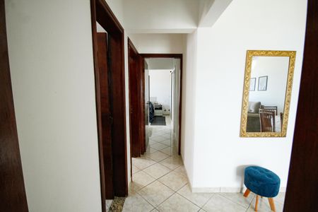 Corredor  de apartamento para alugar com 3 quartos, 226m² em Vila Caiçara, Praia Grande