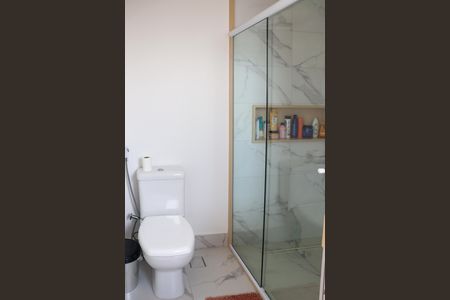 Apartamento para alugar com 180m², 3 quartos e 4 vagasBanheira da Suíte 2