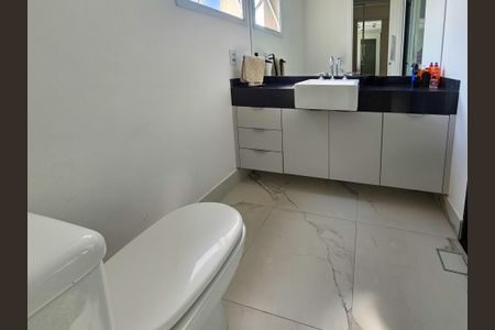 Apartamento para alugar com 180m², 3 quartos e 4 vagasBanheira da Suíte 3