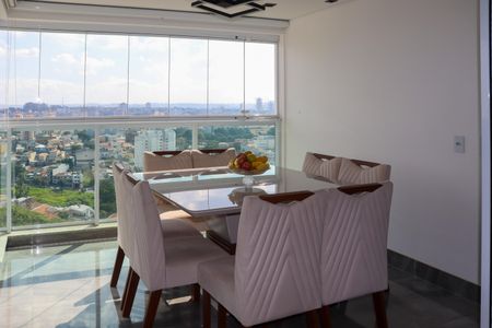 Apartamento para alugar com 180m², 3 quartos e 4 vagasCozinha/Área Gourmet