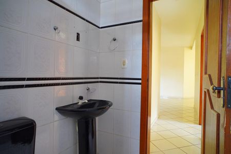 Banheiro  de apartamento para alugar com 2 quartos, 60m² em Bela Vista, Porto Alegre