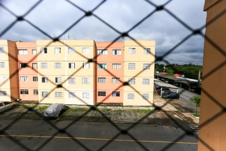 vista de apartamento à venda com 2 quartos, 50m² em Parque Pinheiros, Taboão da Serra