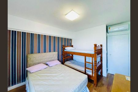 Apartamento para alugar com 117m², 3 quartos e 1 vagaQuarto