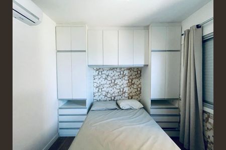Apartamento para alugar com 117m², 3 quartos e 1 vagaQuarto