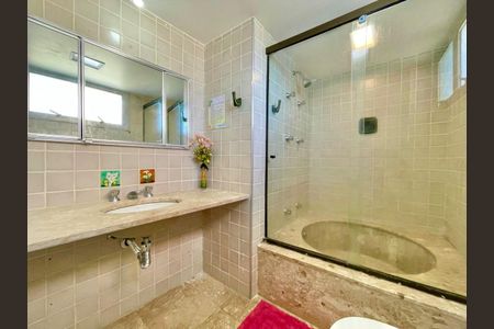 Apartamento para alugar com 117m², 3 quartos e 1 vagaBanheiro