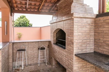 Apartamento à venda com 68m², 2 quartos e 2 vagas Apartamento à venda com 68m², 2 quartos e 2 vagasChurrasqueira