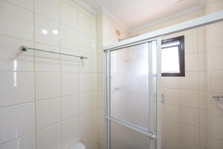 Apartamento à venda com 68m², 2 quartos e 2 vagas Apartamento à venda com 68m², 2 quartos e 2 vagasBanheiro da Suíte